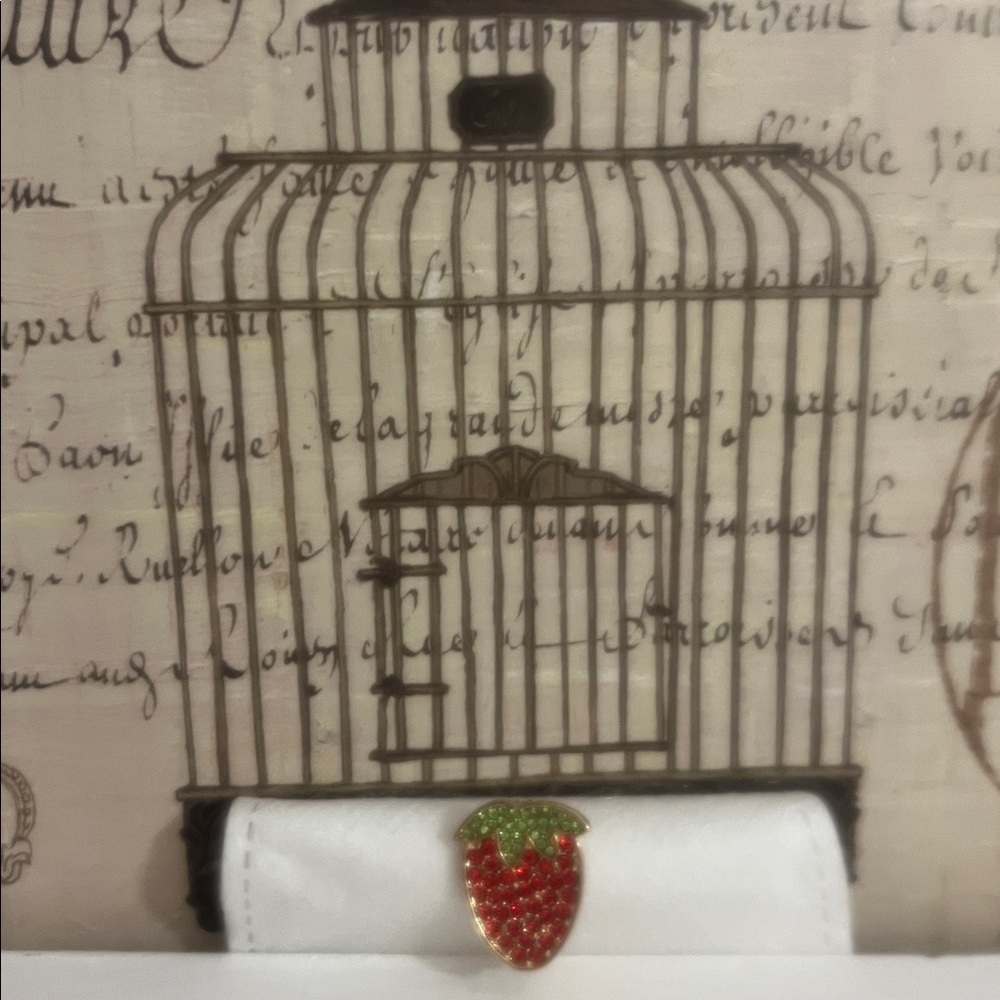 Strawberry Crystal Pin - Picture 3 of 5